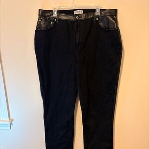 Abercrombie & Fitch 90s Straight Ultra High Rise (black denim & leather)